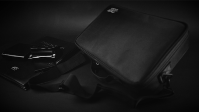 Close-Up Bag by TCC - Image 2