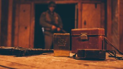 Fort NOC, GOLD Playing Cards - Image 6