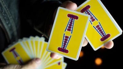 Vintage Feel Jerry's Nuggets, Yellow Playing Cards - Image 3