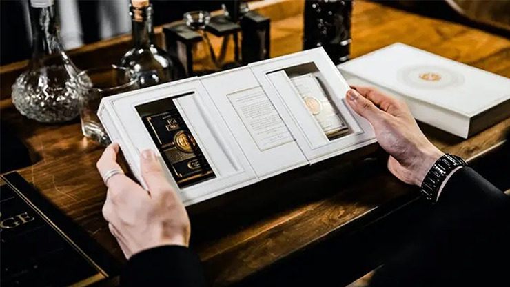 Card College The Elegant Box Set, White by Roberto Giobbi and TCC Presents