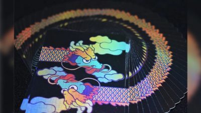 The King of Dragon, Holographic Playing Cards - Image 4