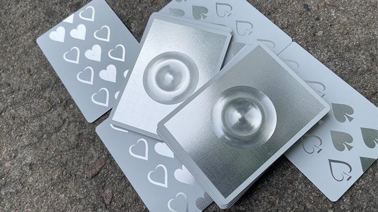 Curved Mirror Playing Cards - Image 4