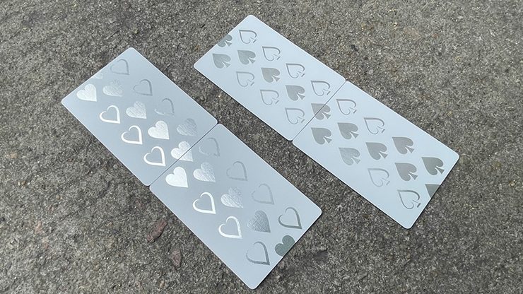 Curved Mirror Playing Cards - Image 5