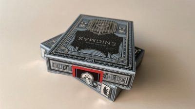 ENIGMAS Midnight Edition Playing Cards - Image 6