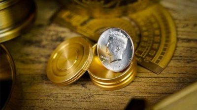 Magnetic Coin Box, Half Dollar by Artisan Coin & OFM Studio - Image 4